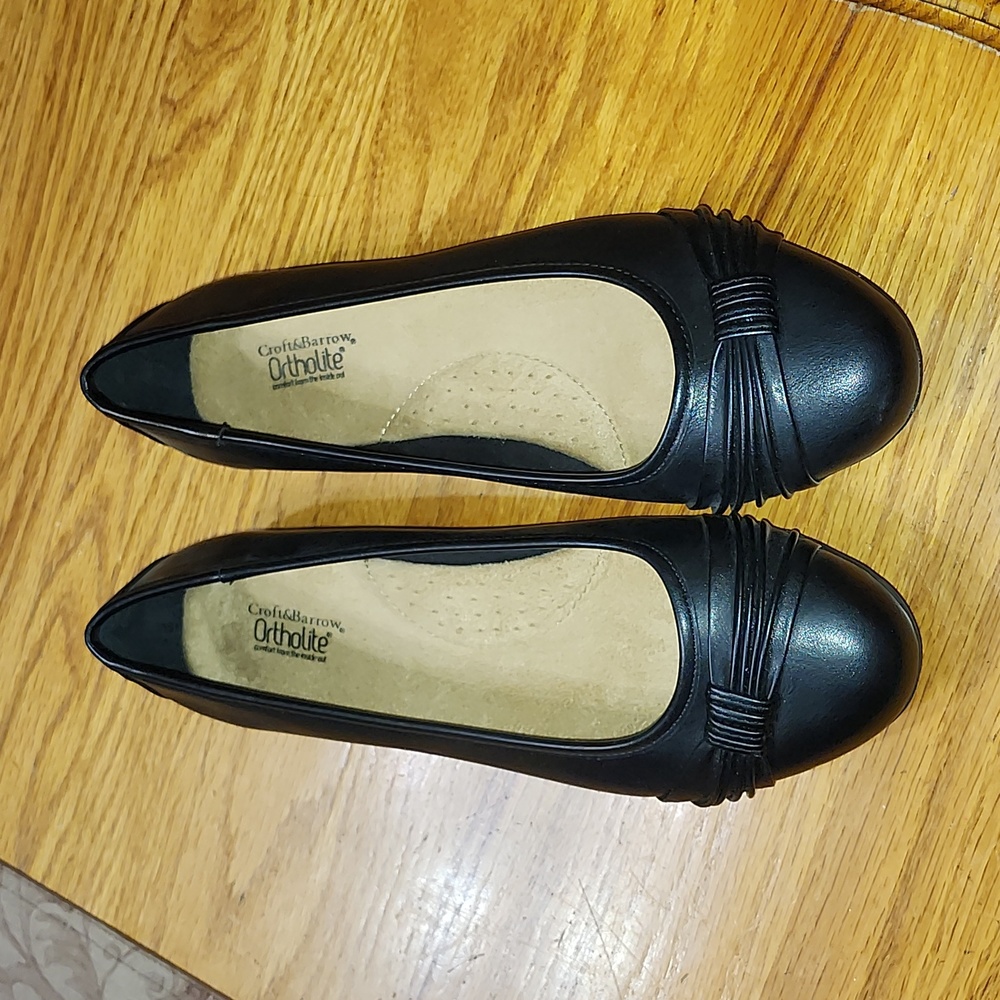 Croft & Barrow Ortholite black slip on shoes size 9.5 W leather/man made Flats